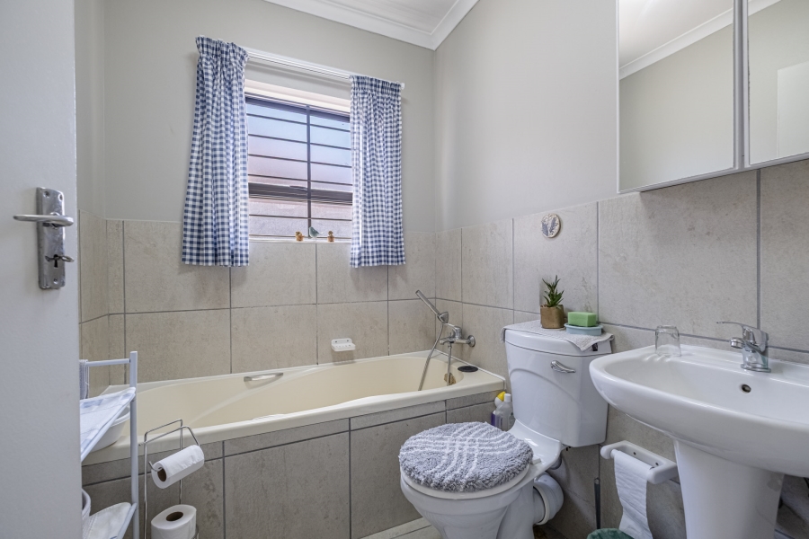 3 Bedroom Property for Sale in Humewood Eastern Cape